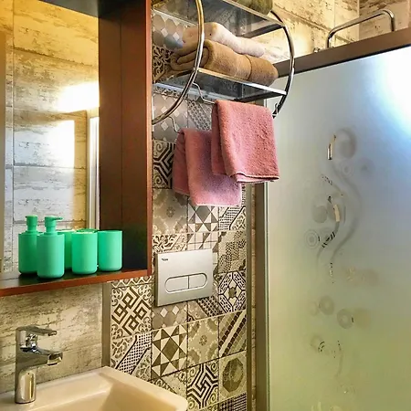 Viola (adults Only) 2* אלאקאטי