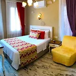 Viola (adults Only) Αλακάτι